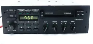 Rare Mazda Ford Car Stereo AM/FM Radio Cassette OEM Unit 90s - Foto 1 di 8