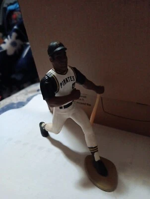 Roberto Clemente VINTAGE Figure 1989 Starting Lineup Classic MLB Baseball Used  - Image 1 of 4