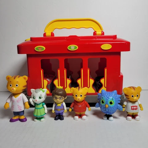Daniel Tiger's Neighborhood Deluxe Trolley With 6 Figures See Video Cover