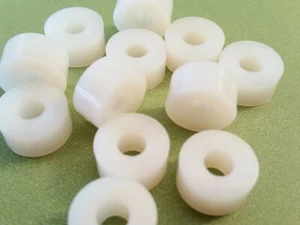 (30 pcs) Nylon Spacer Washer 1/2" Round 3/16" Hole 1/4" Height - Picture 1 of 1