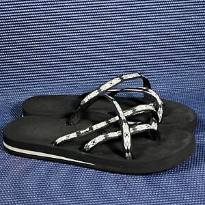 Teva Women’s Olowahu Patterned Flip Flop Sandals Size 8