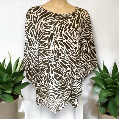 Taking Shape Plus Size M 18 20 BELLA Bell Sleeve Khaki & White Stretch Tunic Top - image 1 of 4