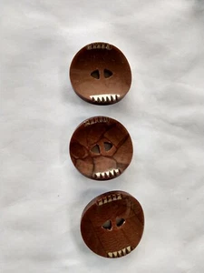 3  BRN57 CONCAVE BROWN WOOD LOOK W/ SILVERY TRIANGLE 7/8IN 2 HOLE  BUTTONS - Picture 1 of 6