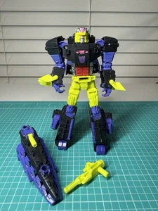 Transformers Decepticon Krok & Gatorface Complete Titans Return Complete Hasbro - Picture 1 of 3