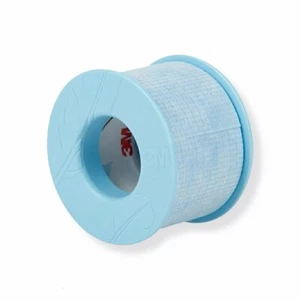 3M Sensitive Skin Low Trauma Tape - Picture 1 of 3