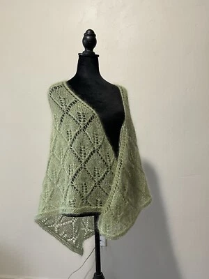 Envoltório de ombro luxuoso feito à mão, usando mohair e seda Super Kid, material macio. - Imagem 1 de 4