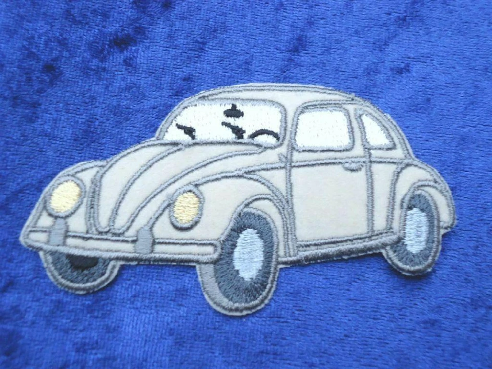 VOLKSWAGEN - AUTOMUSEUM + VOLKSWAGEN VW Käfer Aufnäher/Sticker/Patch Front links beige 1200 1300 1303