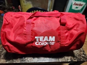 Borsone vintage Team Colgate nylon rosso - Foto 1 di 2