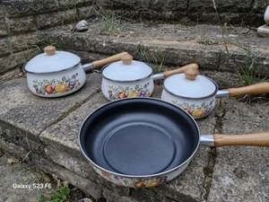 Vintage Swann Saucepan Set Enamel Fresh Fruit Frying Pan - Bild 1 von 12