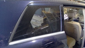 07-12 MERCEDES GL-CLASS Passenger Quarter Glass 164 Type GL450 - Bild 1 von 9