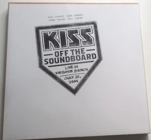 Kiss – Off The Soundboard Live In Virginia Beach July 25, 2004 - 3 LP - Green - Picture 1 of 2