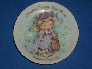 Plato de porcelana Avon 1981 día de la madre fino coleccionable momentos apreciados último - Imagen 1 de 2