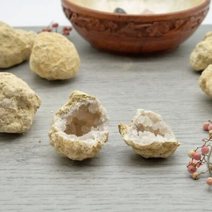 Unbroken Small Whole Quartz Geode Unopened Break Your Own Crystal 4-6cm x 10 - Picture 1 of 7