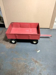 Ertl roter Binnenschiffwagen Maßstab 1:16 Sammlerstück Towable Implement International IH - Bild 1 von 5