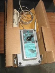 1 pc White-Rodgers 2A23-1 Explosion Resistant Space Thermostat , New  - Picture 1 of 1