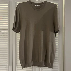 Top básico beige talla L tejido liso manga corta cuello redondo Zara para mujer - Imagen 1 de 8