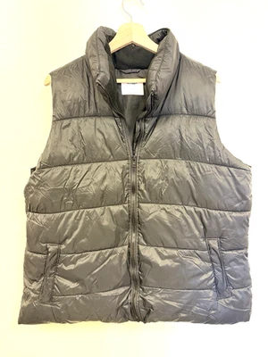 Old Navy Men's Black Zip Up Puffer Vest Size XL Outdoor Activewear Fall Winter - Image 1 of 4