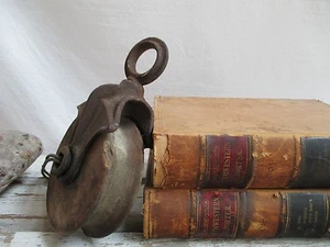 Antigua/Vintage Rústica Hierro y Madera Polea Granero Rueda Herramienta de Granero con Alambre de Metal - Imagen 1 de 5