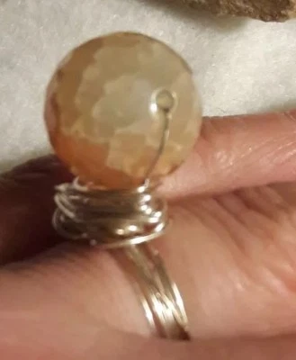 Женское ювелирное кольцо ручной работы с агатом и драгоценными камнями размер 6  - Изображение 1 из 4