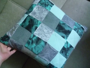 Patchwork Kissenhülle Unikat Handarbeit petrol /silber/grau mit Reißverschluß - Bild 1 von 7