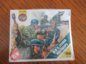 Airfix # 1753 Segunda Guerra Mundial Paracaidistas Alemanes escala HO:OO 46 Piezas Completas en Azul - Imagen 1 de 3