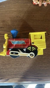 Fisher Price 1964 motor de tren Toot-Toot #643 juguete de madera - Imagen 1 de 4