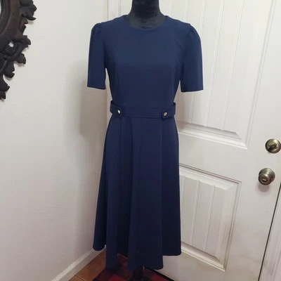 Vestido London Times Azul Marino Línea A Costuras Midi Calce y Acampanado Manga Abullonada Talla 6 Foto 1 de 4