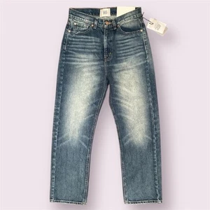 BDG Urban Outfitters High-Waisted Cowboy Jean Sz 28 Light Distressing NWT - Picture 1 of 12