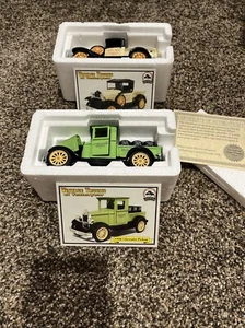 National Motor Museum Mint 1928 Ford Model 76A Pickup & 1928 Chevrolet Pickup - Bild 1 von 4