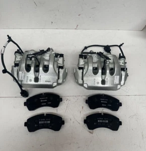 OEM FRONT BRAKE CALIPERS CARRIERS & PADS FITS MERCEDES-BENZ SPRINTER W907 A907 - Picture 1 of 15
