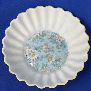 Shelley Bone China Marguerite Chintz Center Bon Bon/Nut Bowl Ludlow Shape - Picture 1 of 9
