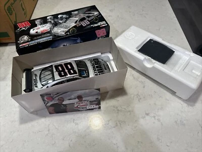 Dale Earnhardt Jr #88 Национальная гвардия 3 двери вниз 2008 Impala SS масштаб 1:24 - Изображение 1 из 4