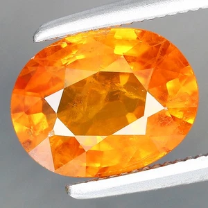 Zaffiro arancione naturale ovale 1,88 ct 8,4 x 6,5 mm Bangkaja Chanthaburi, Thailandia - Foto 1 di 4