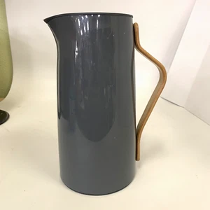 Emma Thermal Vacuum Coffee Carafe or Jug by Stelton 40.6 oz. capacity - Picture 1 of 4