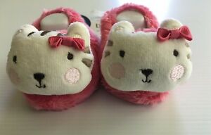 NEW GERBER Baby Girl Booties Slippers With Kittens Size 0-6 Months Up to 16 lbs.