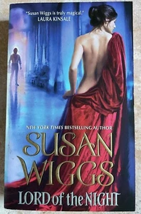 Lord of the Night by Susan Wiggs - Picture 1 of 1