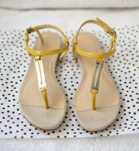 Calvin Klein T-Strap Sandals 6M - Yellow & Linen - Picture 1 of 6