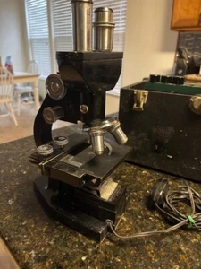 Vintage Bausch & Lomb Microscope w/Case Cover Lenses complete kit w light - Picture 1 of 6