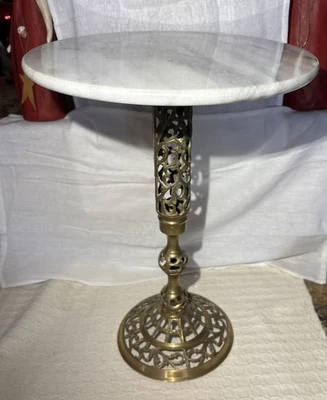 复古穿孔金银丝黄铜大理石顶部饮料桌植物架台湾 — 第 1/4 张图片