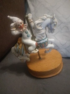 Willits Porcelain Carousel Horse & Circus Clown Music Box "Send In The Clowns" - Picture 1 of 3