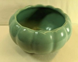 Vintage Shawnee Blue Green USA Scalloped Art Pottery Bowl Planter - Picture 1 of 3