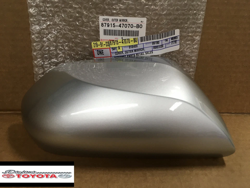 OEM TOYOTA PRIUS & PRIME OUTER MIRROR COVER SILVER PASSENGER SIDE 87915-47070-B0 - Image 1 of 1