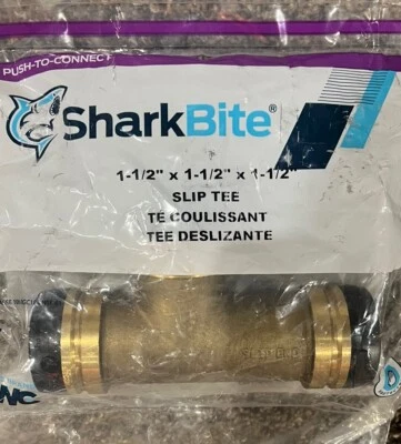 SharkBite UXL0341  1-1/2” Push Connect Slip Tee - Image 1 of 3