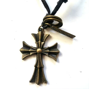 Cross Necklace Tag PU Leather Cord Adjustable Necklace Brand New - Bild 1 von 5