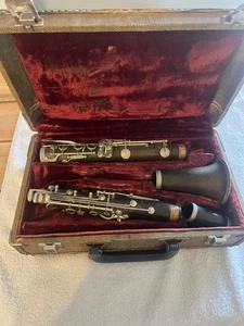 Vintage Clarinet with Original Case - Picture 1 of 6