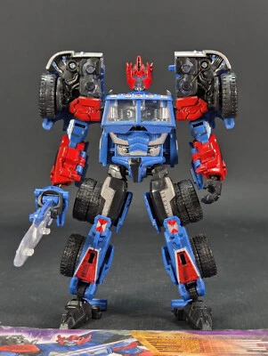 Transformers Botcon Invasion Shattered Glass Ultra Magnus complete 2012 FunPub - Image 1 of 4