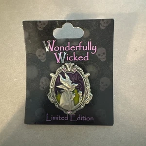 New Disney, Wonderfully Wicked Maleficent Limited Edition Pin - Picture 1 of 2