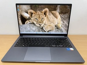 Samsung Galaxy Book4 15.6" Full HD Laptop Core i5 8GB RAM 256GB SSD Grey 10-Core - Picture 1 of 18