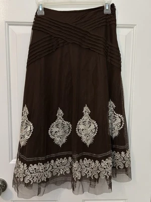 Falda midi marrón superpuesta de encaje Nygard Boho para mujer talla 2/25 cierre de cremallera alterada Foto 1 de 4