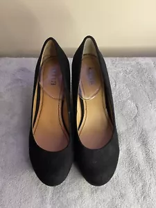 Ana Womens Kenny Pump Shoes Black Wedge Heels Slip Ons 7m Excellent - Picture 1 of 4